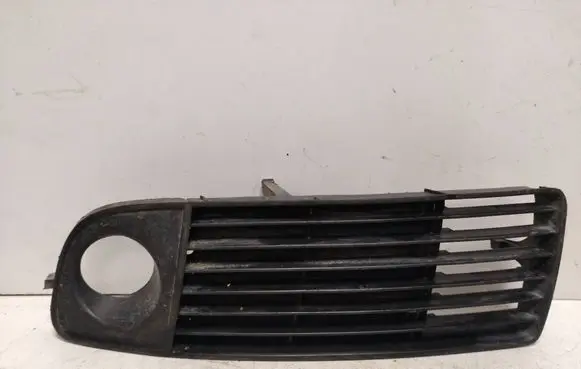 Audi A6 S6 C5 4B Front bumper lower grill 4B0807681J