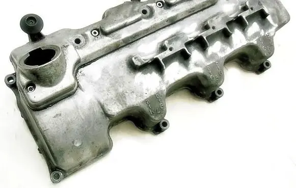 Mercedes-Benz E W210 Rocker cam cover 7404548655