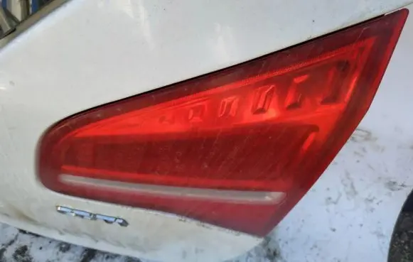 Opel Meriva B Tailgate rear/tail lights
