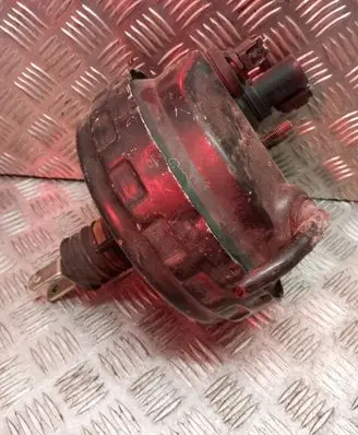 Mercedes-Benz C W203 Brake booster A0054300230