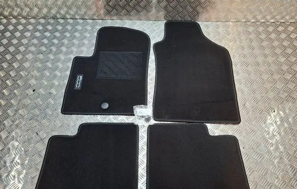 Fiat 500 Car floor mat set S25099048 71807957
