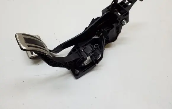 Citroen DS7 Crossback Pedal assembly P1002572 84PA8B0510368 86ET61