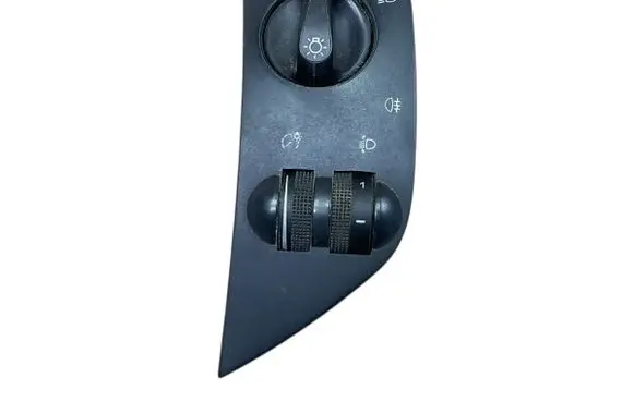Volkswagen Polo III 6N 6N2 6NF Light switch