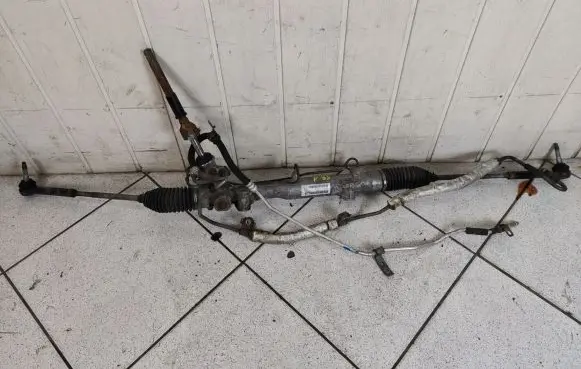 Chrysler Town & Country V Steering rack P05151705AE