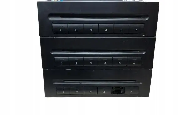Mercedes-Benz ML W164 CD/DVD changer A2118275542