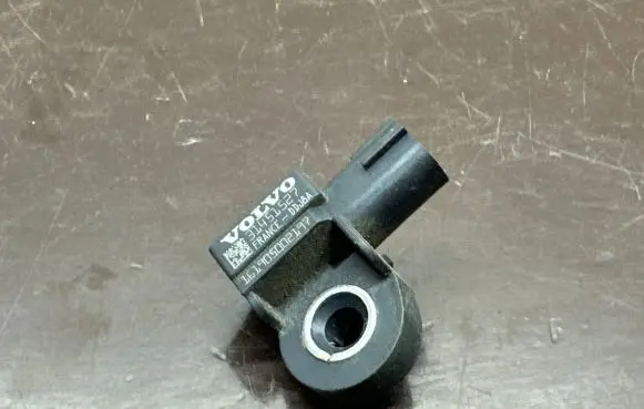Volvo V40 Airbag deployment crash/impact sensor 31451527