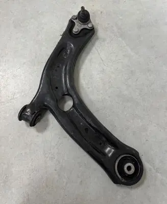Audi Q3 F3 Front lower control arm/wishbone 3q0407154d