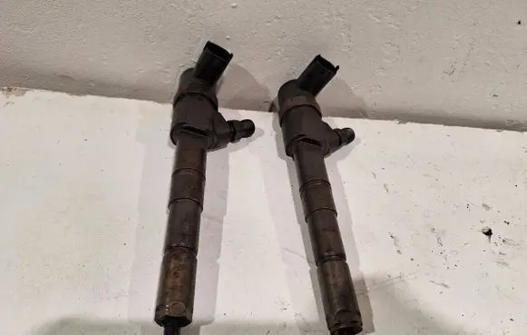 Fiat Croma Fuel injector 0445110391