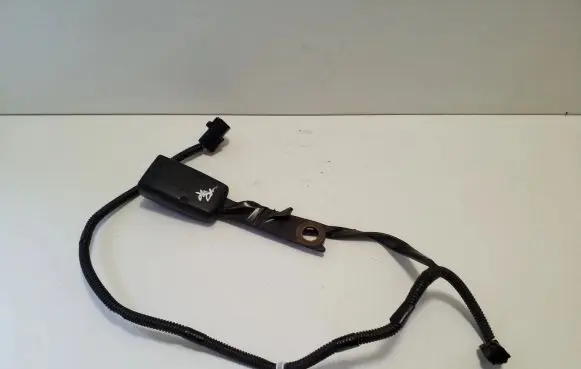 Lexus RX 330 - 350 - 400H Front seatbelt buckle E067902