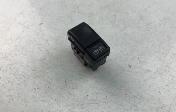 Windscreen/window heater switch