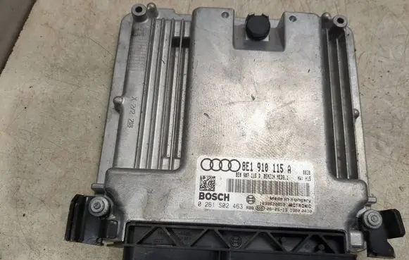 Audi A4 S4 B7 8E 8H Engine control unit/module 8E1910115A 8E0907115D 0261S02463