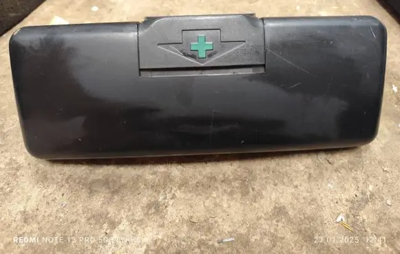 BMW 5 E39 First aid kit 52108176553 8176553