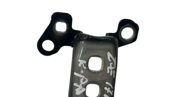 Renault Zoe Front door upper hinge 16999R