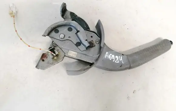 Handbrake/parking brake lever assembly