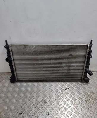Coolant radiator
