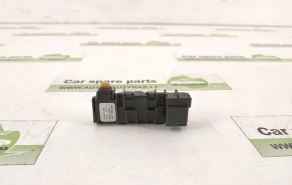 Mercedes-Benz E W212 Interior temperature sensor DALISID2243 2048210851 A2048210851