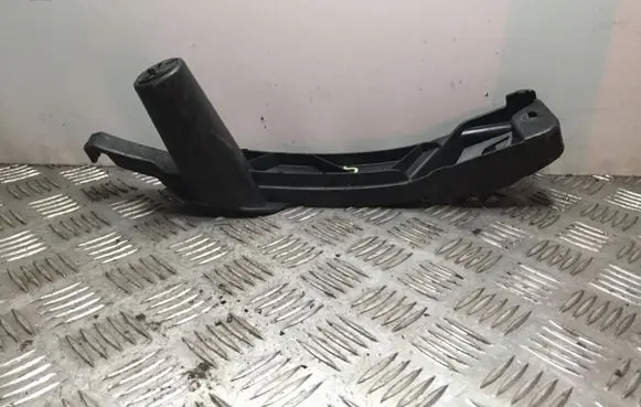 Volkswagen Touran I Front bumper mounting bracket 1T0807889A