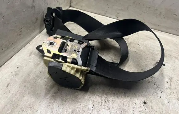 BMW X5 E53 Front seatbelt S1840875110