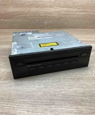 Audi A6 S6 C6 4F CD/DVD changer 4E0035111A 4E0910111F