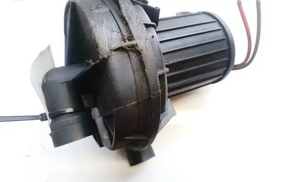 Volkswagen Golf V Secondary air pump 06a959253e 06a131333c