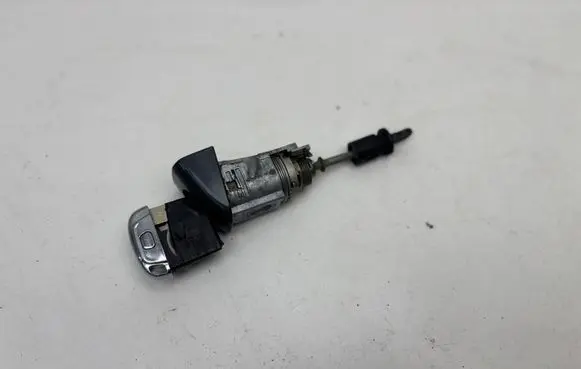 Audi Q5 SQ5 Front door lock (next to the handle) 8R1837167B