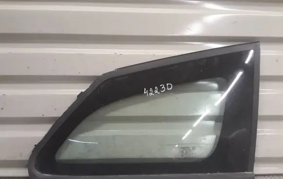 SsangYong Kyron Rear side window 