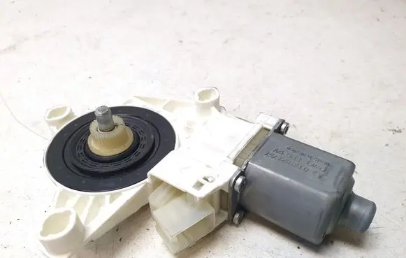 Mercedes-Benz ML W166 Rear door window regulator motor A1669060501