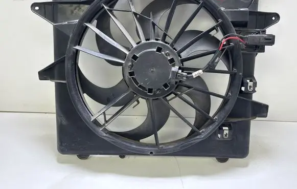 Ford Mustang V Electric radiator cooling fan DR338C607AA