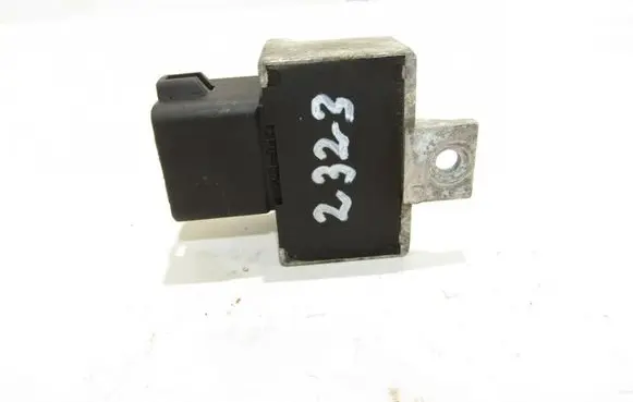 Renault Trafic II (X83) Glow plug pre-heat relay