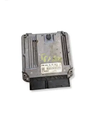Volkswagen Golf VII Engine control unit/module 04L907309D 0281018498