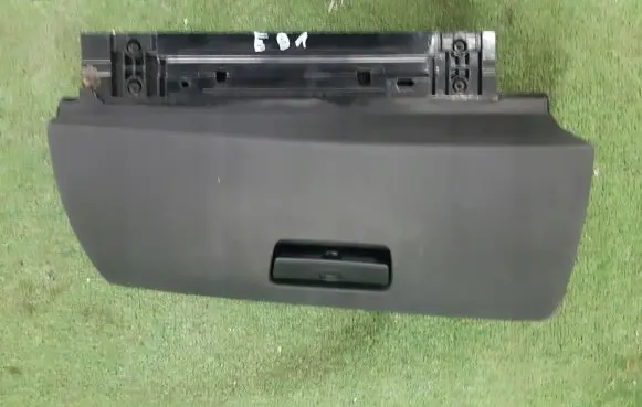 BMW 3 E90 E91 Glove box set 70075477