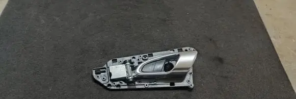 Porsche Cayenne (92A) Front door interior handle 7P5837019