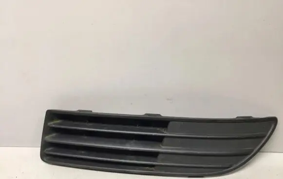 Volkswagen Polo IV 9N3 Front bumper lower grill 6Q0853665D