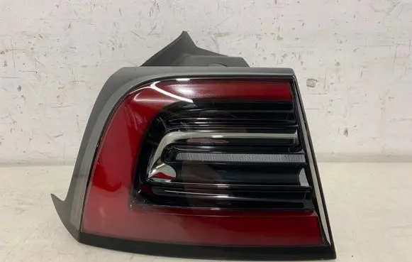 Rear/tail lights