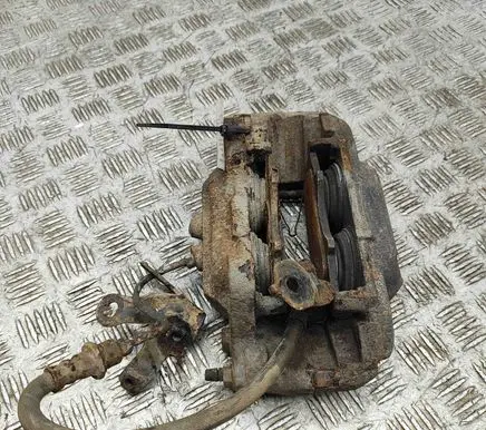 Toyota Hilux (AN10, AN20, AN30) Front brake caliper 4775071010
