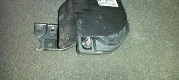 BMW 3 E46 Horn signal 8385998 8377290