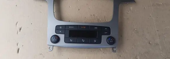 Ford Galaxy Climate control unit BM2T18C612AB