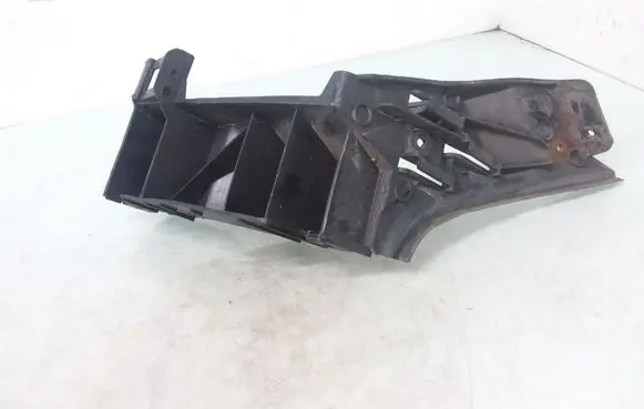 Volkswagen Polo IV 9N3 Rear bumper mounting bracket 6Q6807375
