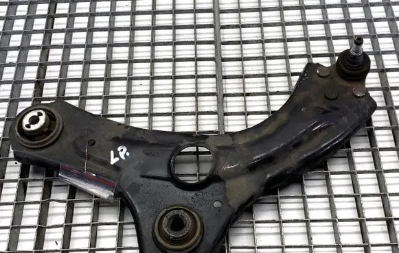 Renault Clio V Front control arm
