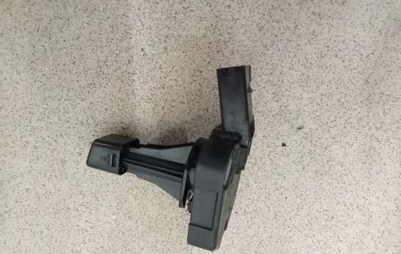 Seat Leon IV Oil level sensor 04L907660C