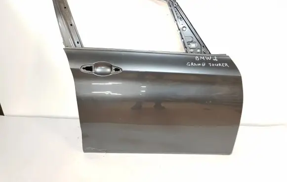 BMW 2 F46 Front door