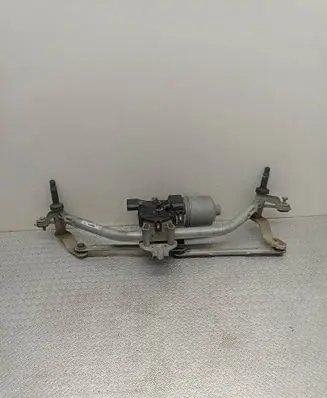 Front wiper linkage and motor