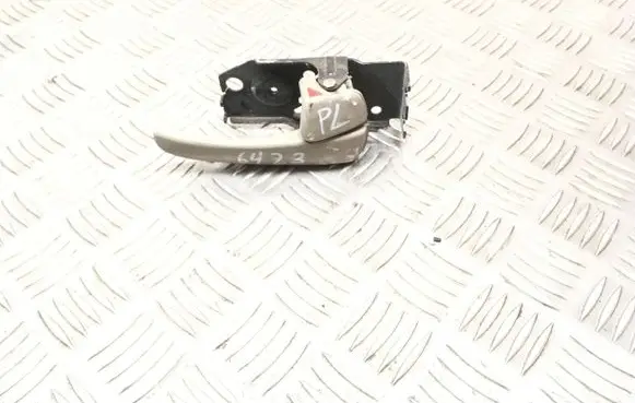 Hyundai Trajet Front door interior handle
