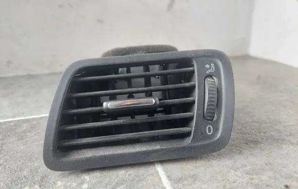 Volkswagen PASSAT B6 Dashboard side air vent grill/cover trim 3C1819701E