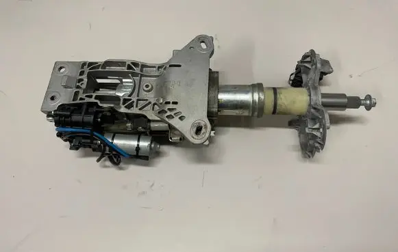 BMW 5 E60 E61 Steering wheel axle 9246701 6774626