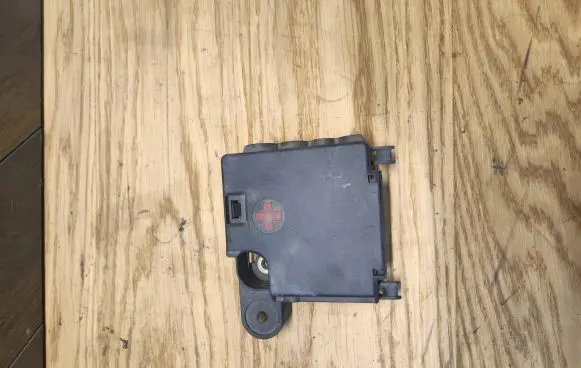 Audi A5 8T 8F Fuse module K98K051B