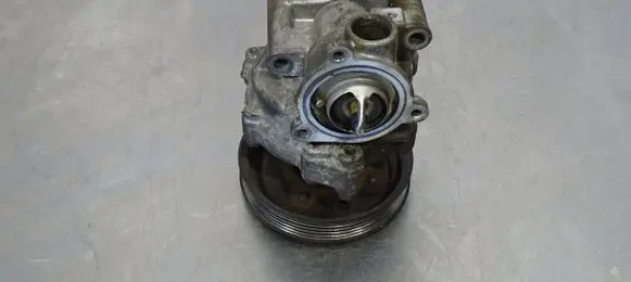 Suzuki Grand Vitara I Water pump