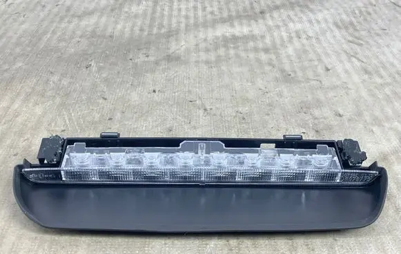 BMW 4 F32 F33 Third/center stoplight 7296108 90025672