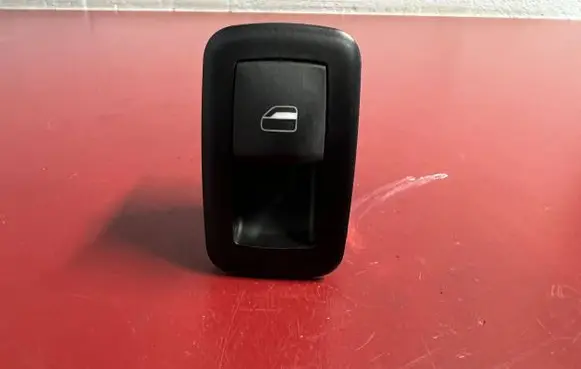 Chrysler Town & Country V Electric window control switch 68110869AA