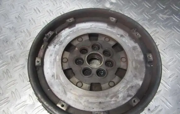 Volvo S40, V40 Flywheel